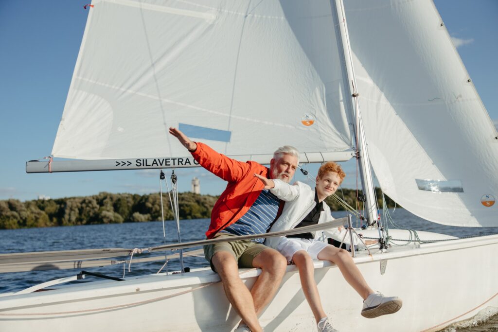 retiree sailing in algarvetraveller