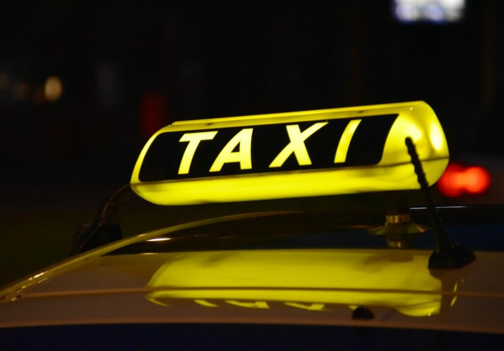 taxi portugal residency advisors