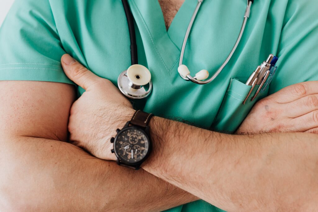 healthcare cover doctor portugal residency advisors